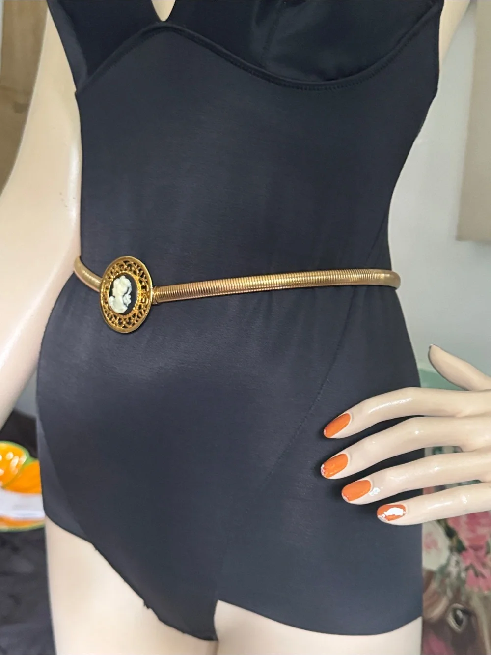 Vintage Cameo Gold Stretch Snake Belt